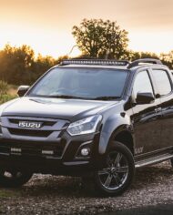 isuzu_d-max_t24_with_roof_rails_web.jpg