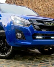 isuzu_dmax_lower_grille_rrr750_02_web.jpg