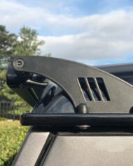 lazer_lamps_-_defender_roof_mount_kit_-_linear-48_4_web.jpg