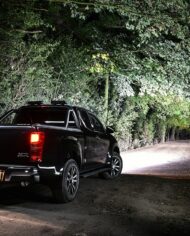 st4_st8_-_lazer_lamps_led_spotlights_-_isuzu_dmax_5_web.jpg